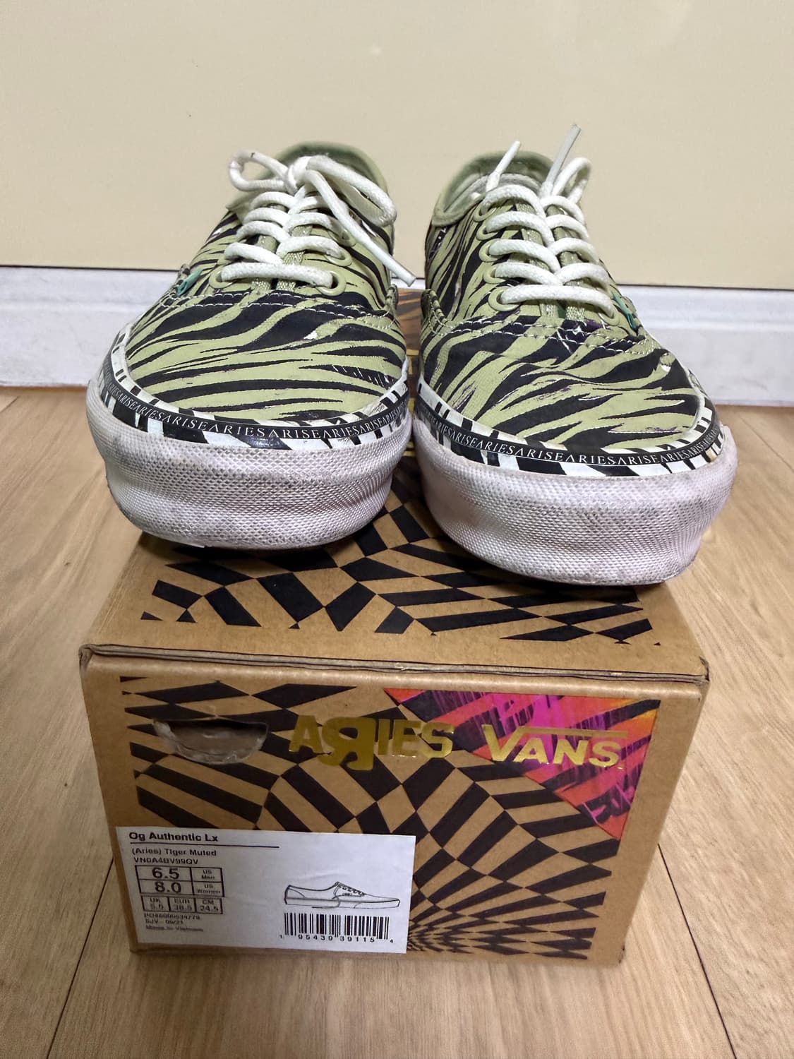 반스 볼트 x Aries OG 어센틱 LX 타이거 245 상품이미지4