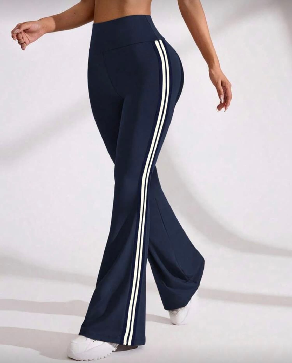 네이비 라인 부츠컷 트레이닝 바지 m 상품이미지3