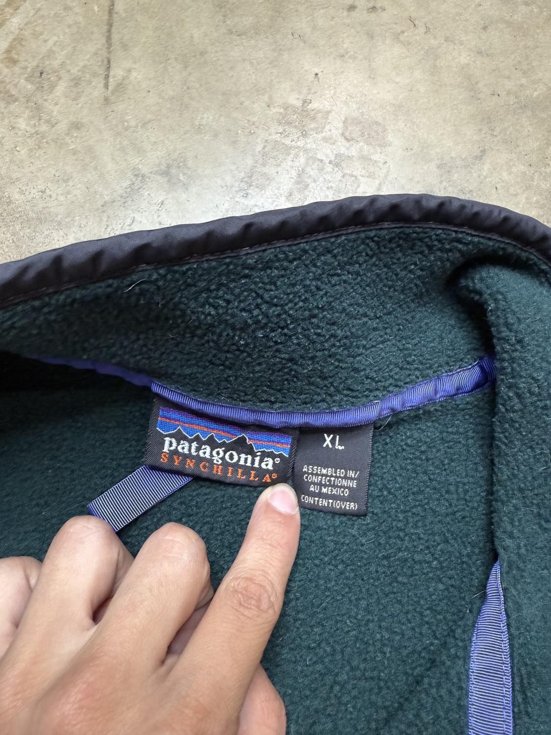 98FW 파타고니아 신칠라 스냅-T 플리스 딥그린 솔리드 상품이미지3