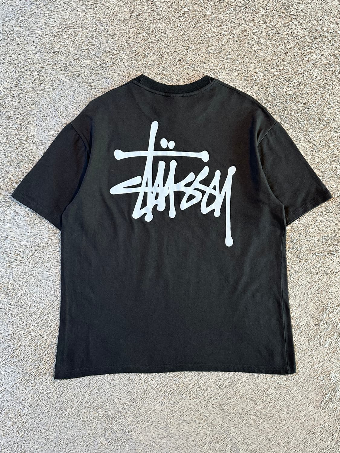 스투시 STUSSY 베이직 로고 반팔 티셔츠 차콜 상품이미지1