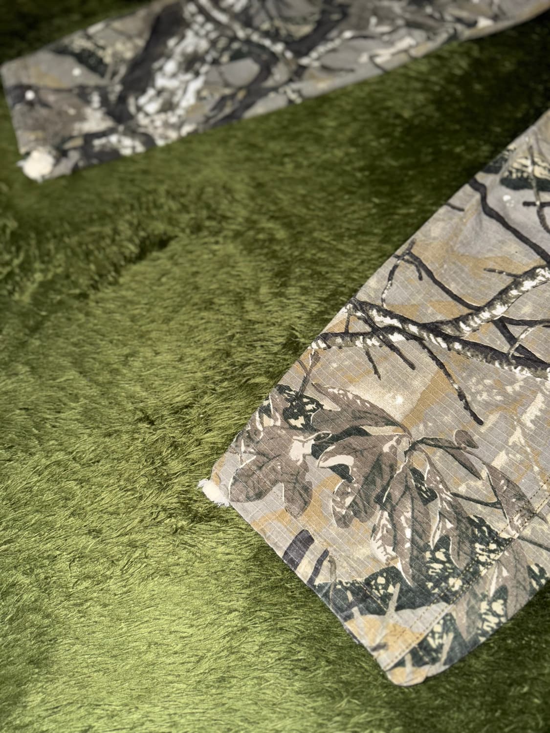 [M] 엑스트라오디너리 리얼트리 카모 립스탑 카고 팬츠 상품이미지7