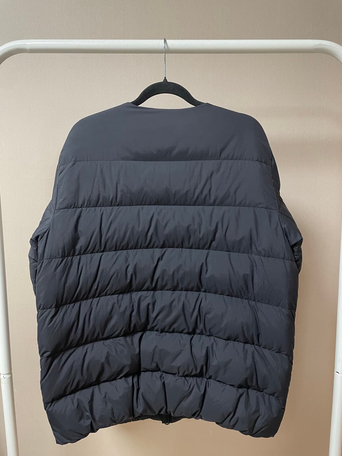 무신사 스탠다드 경량패딩 (칼라리스 다운 집업 재킷 [블랙]) 상품이미지2