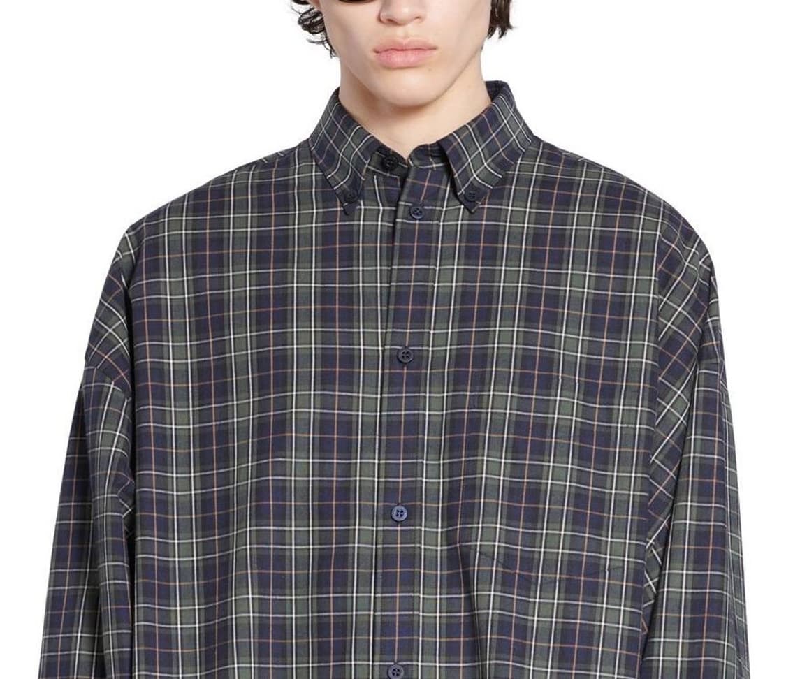 발렌시아가 SHIRT OVERSIZED IN DARK BLUE 1사이즈 상품이미지2