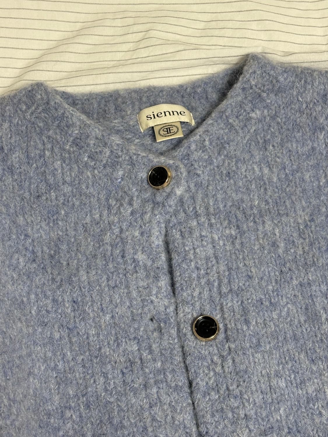 시엔느 로렐라이 가디건 바이올렛 상품이미지4