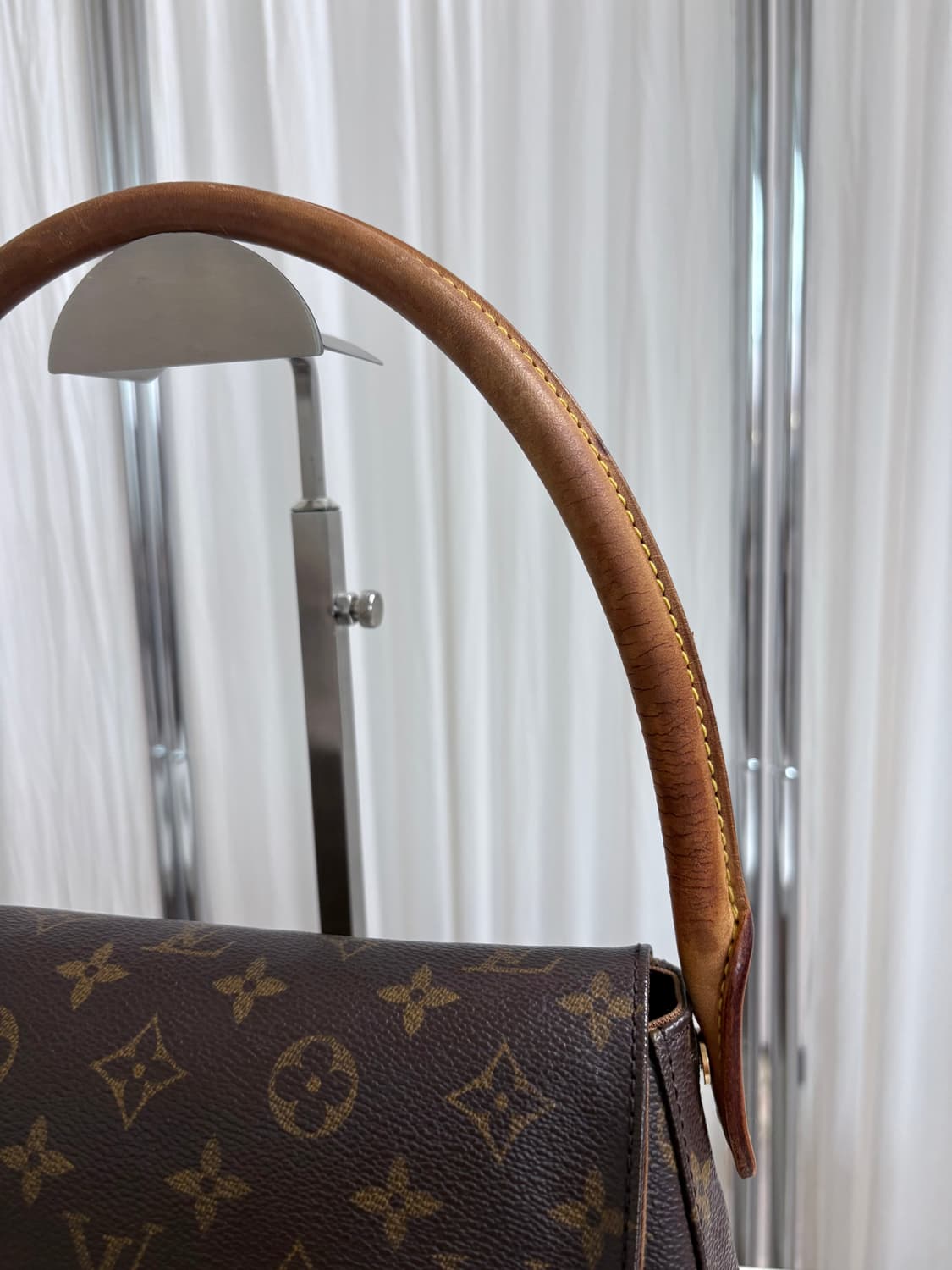 루이비통 루핑 숄더백 상품이미지6