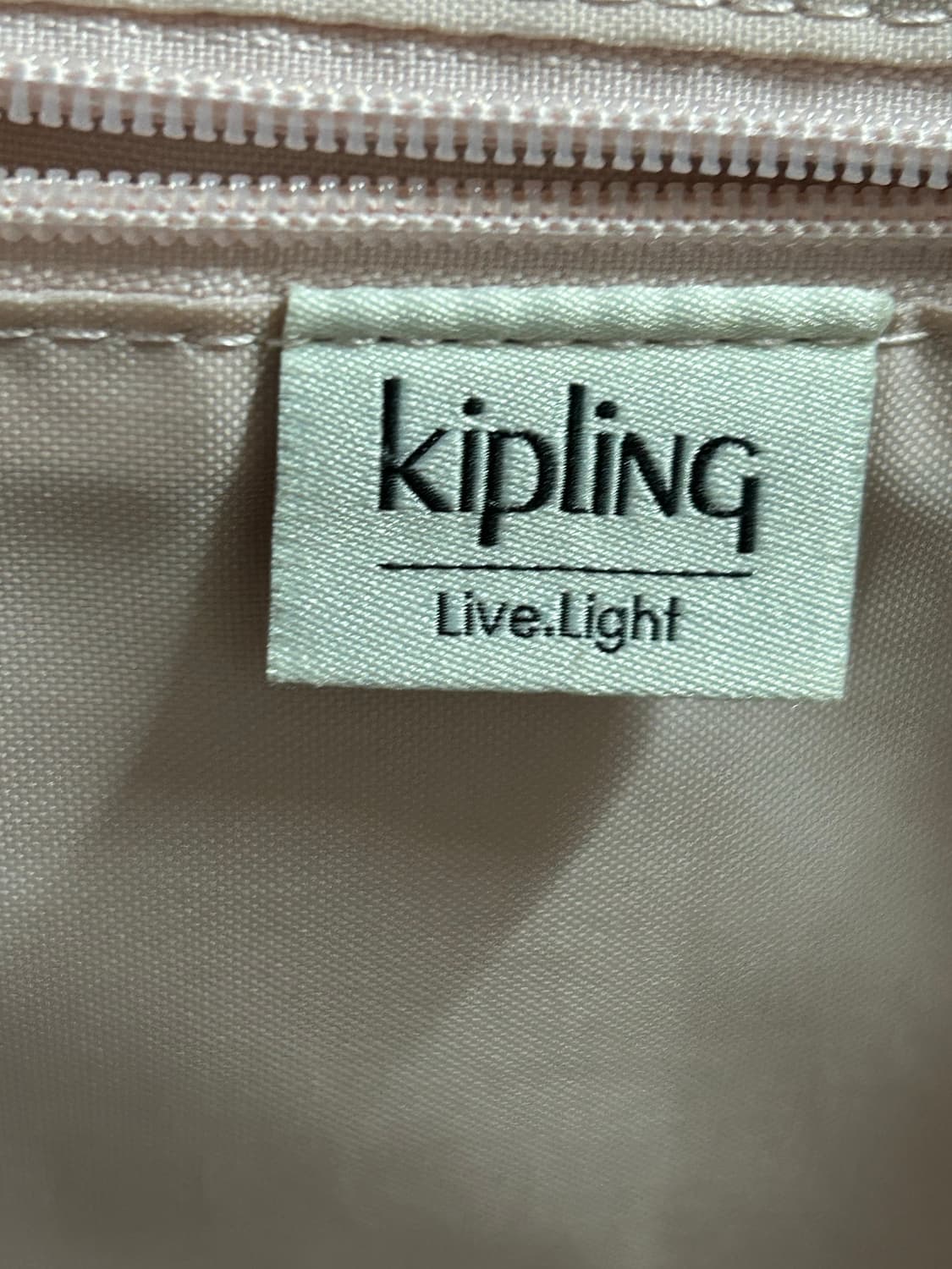 ❤️유일매물 키플링 핑크 하트도트 백팩 ❤️ 상품이미지3