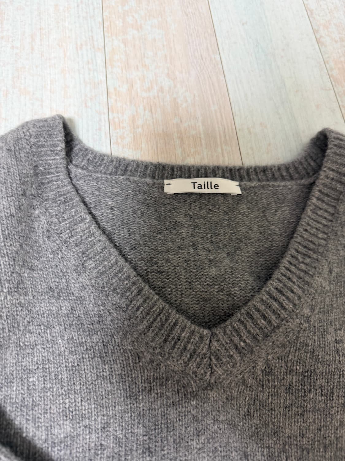 타일레 파르마 울 브이넥 니트 2 상품이미지2