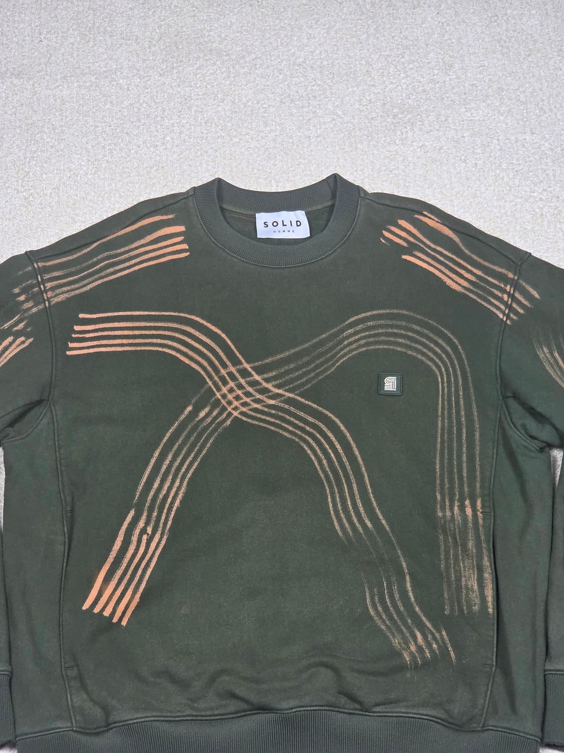 [솔리드옴므] SDHE 백로고 붓터치 맨투맨 | 00282 상품이미지2