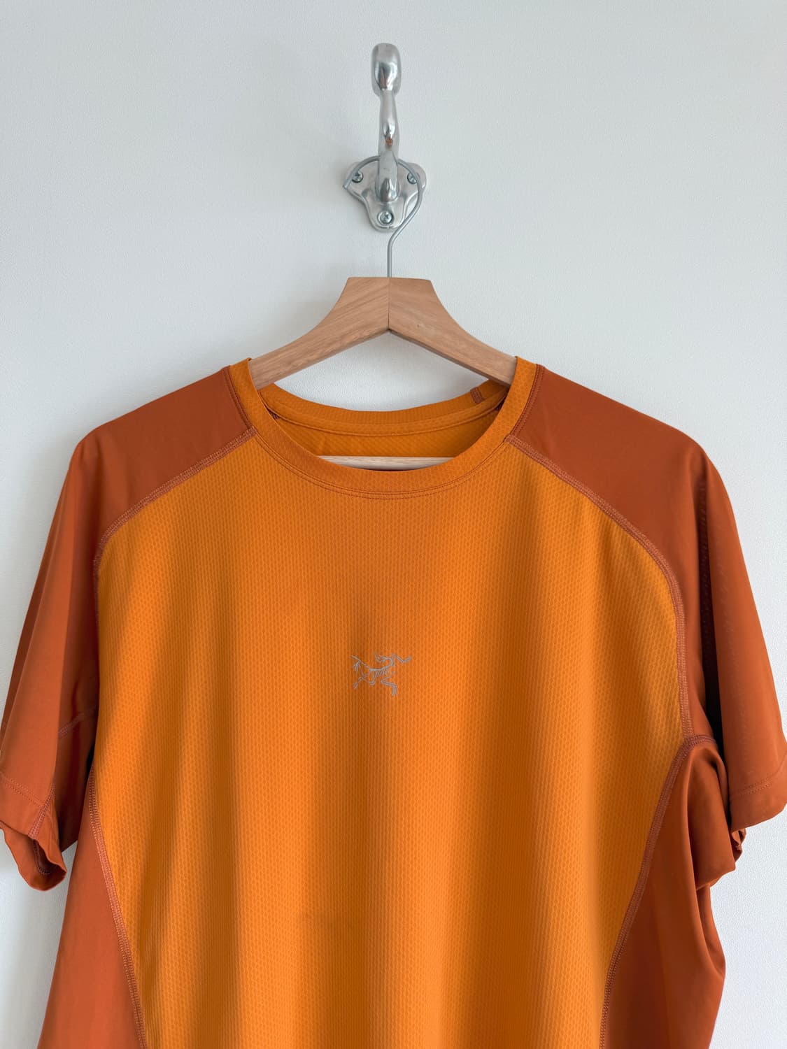 아크테릭스(ɅRC'TERYX) 기능성 반팔 티셔츠 상품이미지2