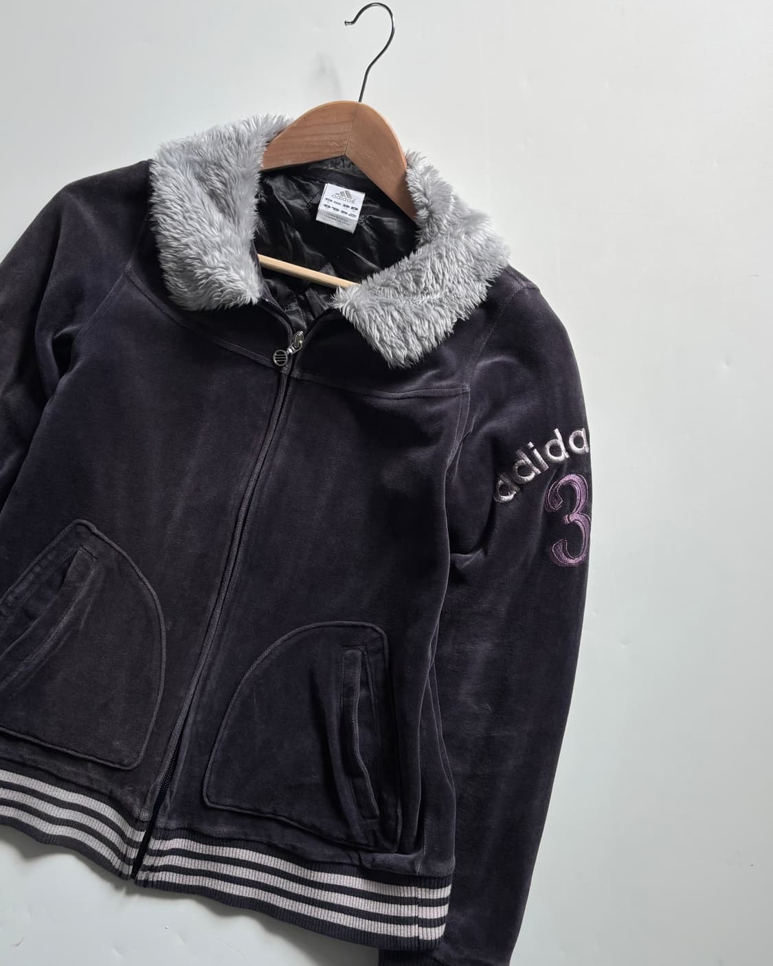 Adidas 아디다스 퍼플컬러 넘버링 벨벳 집업 상품이미지1