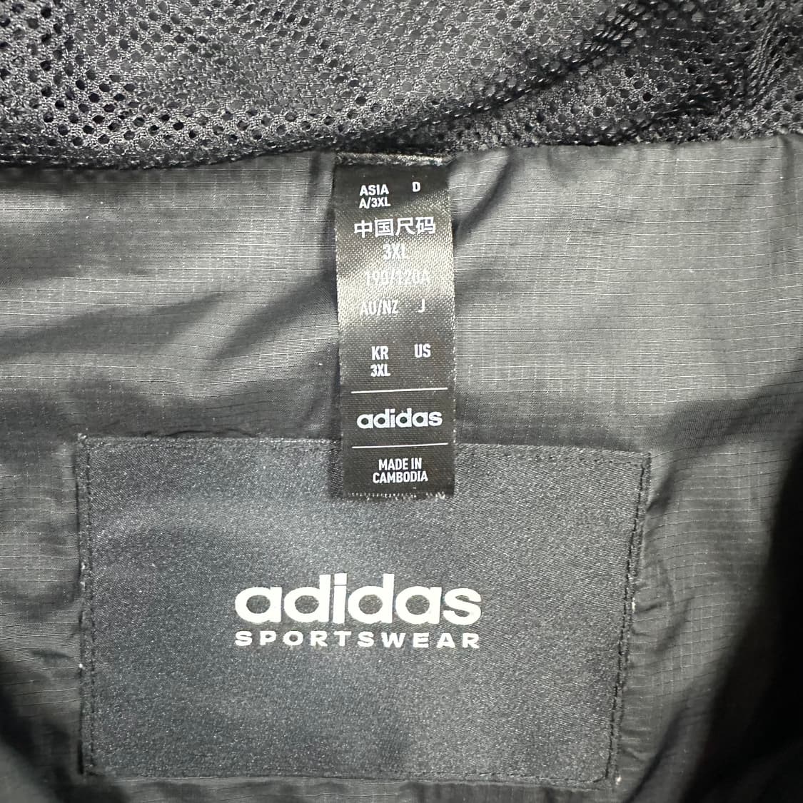 ✨ (바배) 아디다스 검흰 삼선 후드 바람막이  상품이미지3