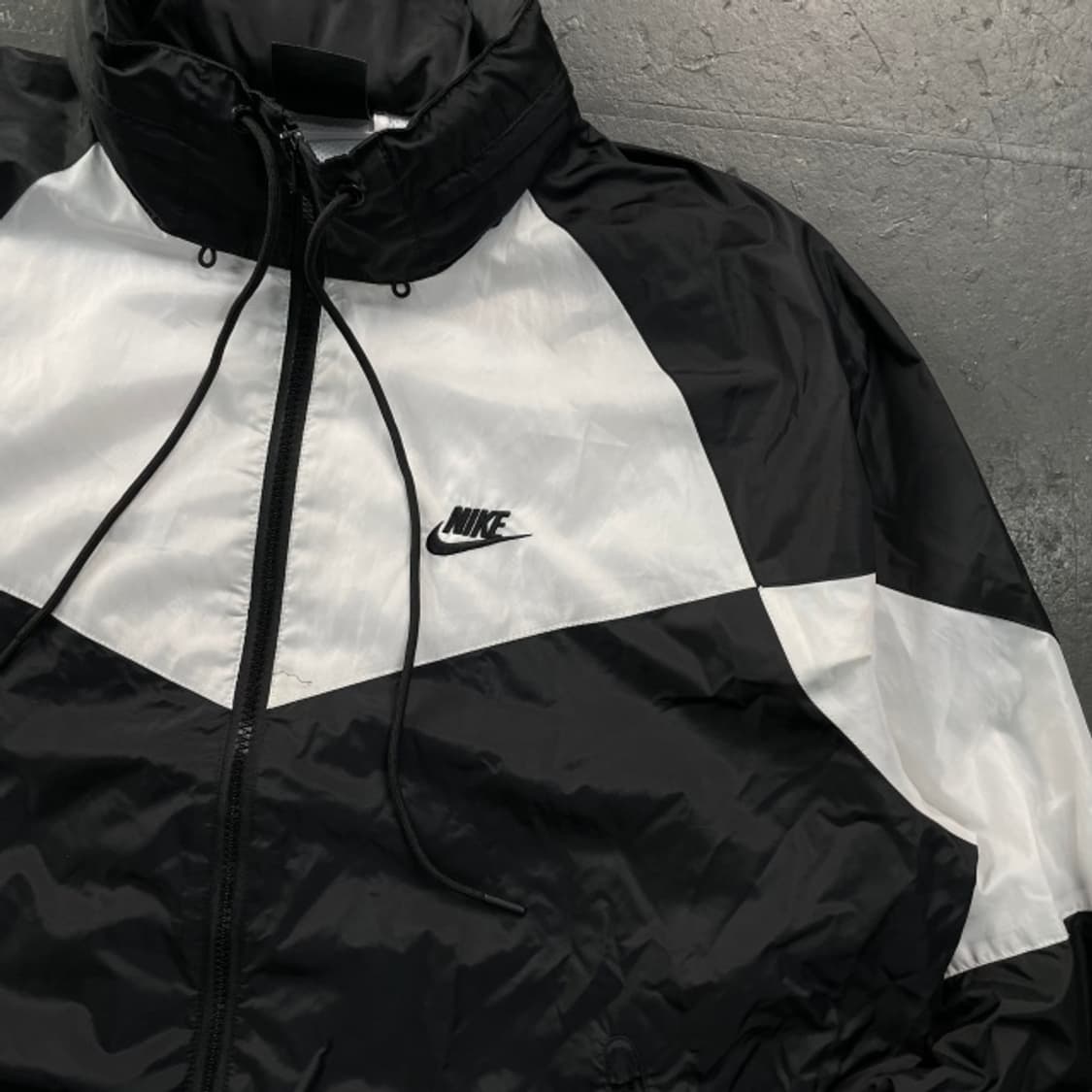 105 나이키 빅스우시 바람막이  상품이미지2