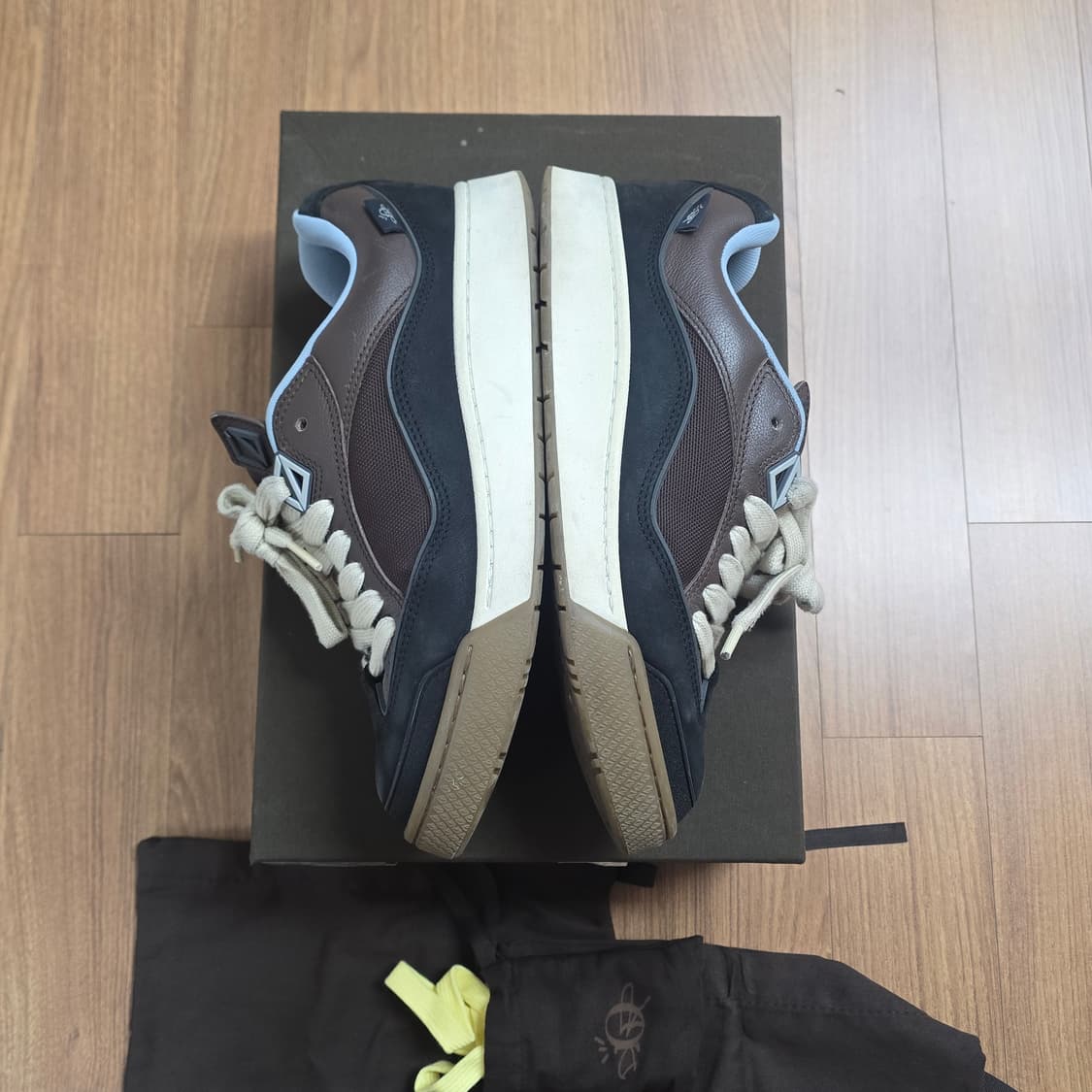 (43) 디올 B713 스캇 모카 상품이미지2