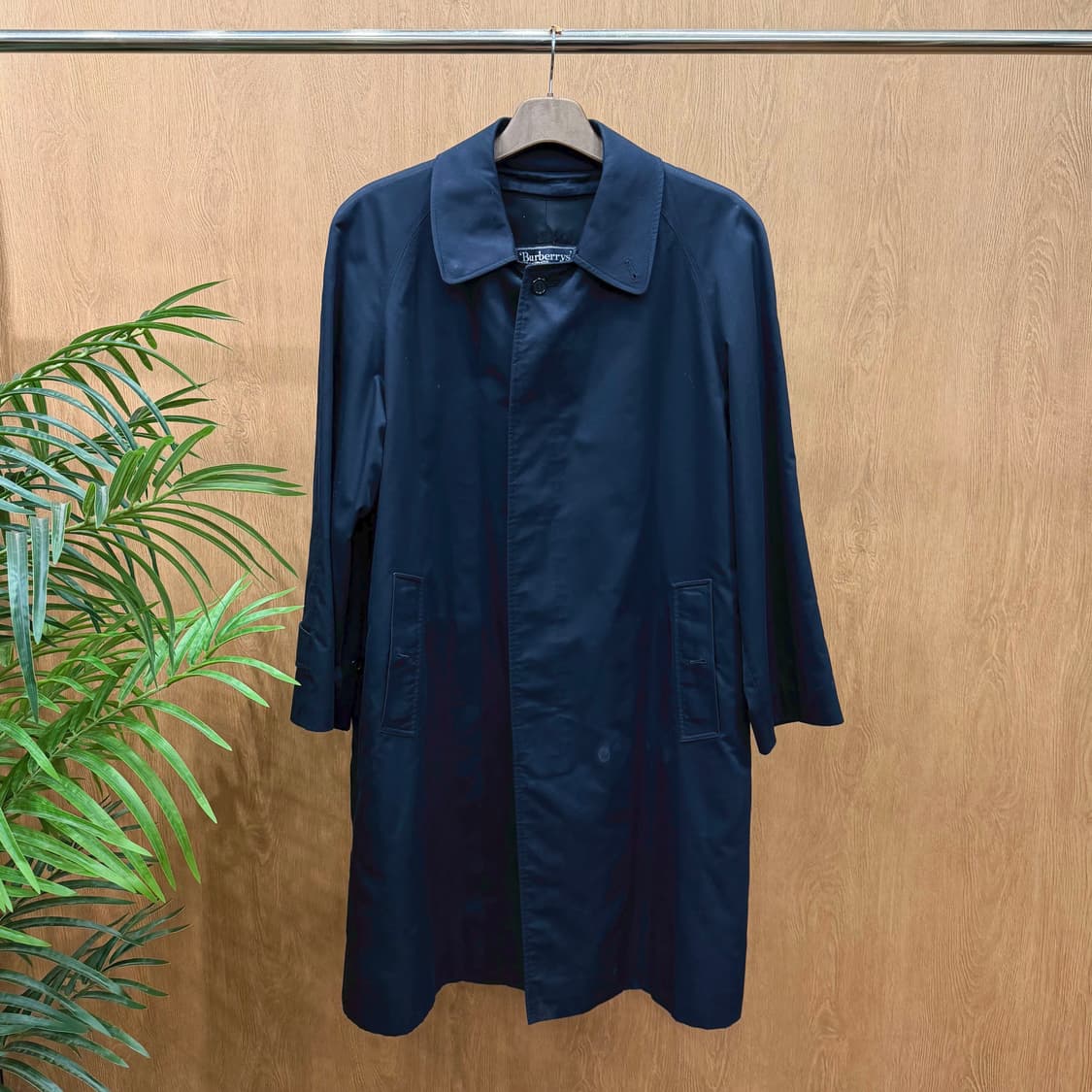 버버리 트렌치 코트 히든 버튼 울 체크 라이너 탈부착 디테일 딥 네이비 상품이미지1