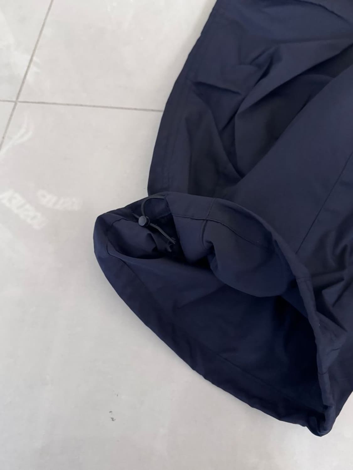 LIGHTWEIGHT BARREL EASY PANTS 상품이미지6