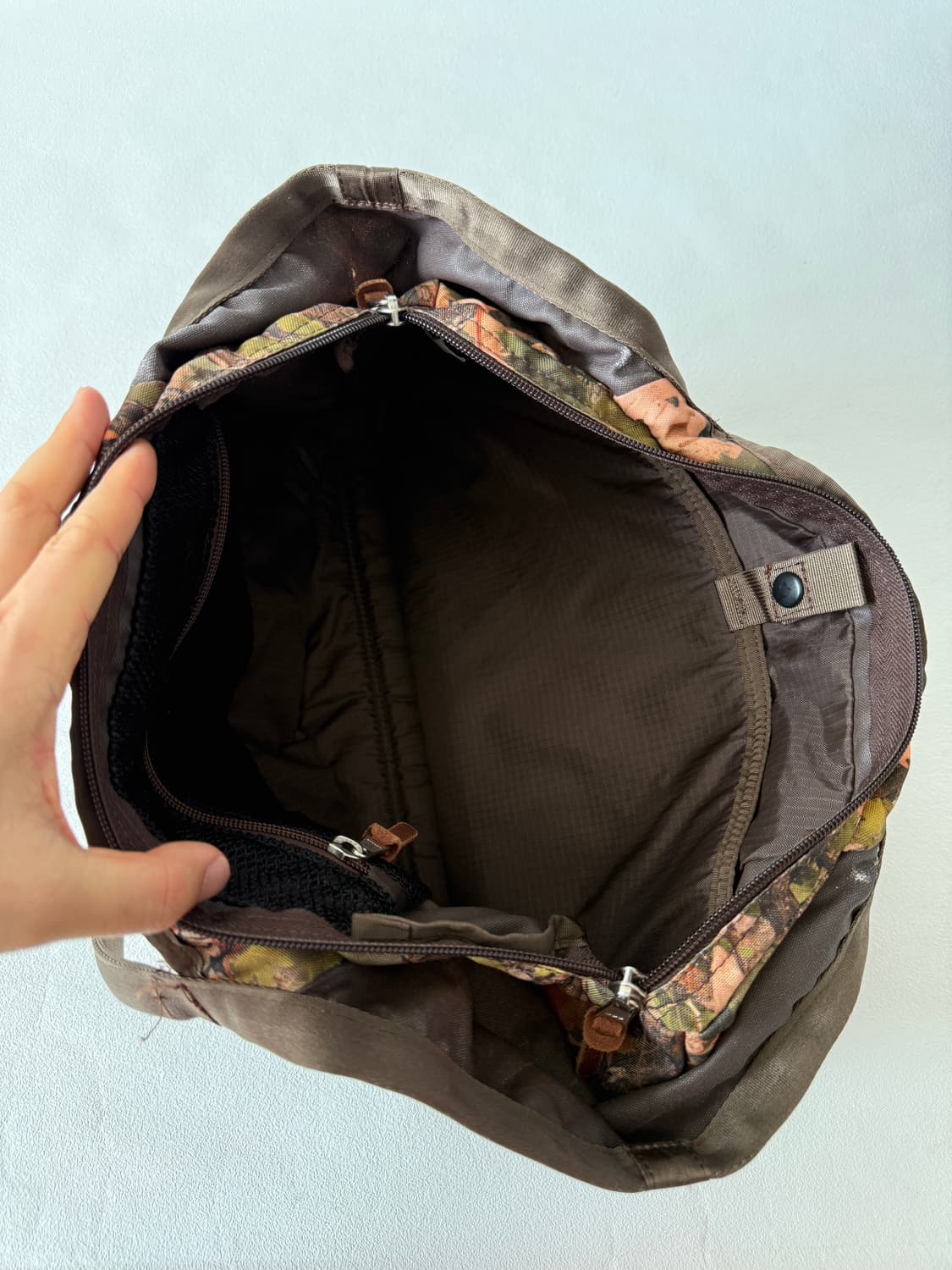 그레고리(Gregory) 구로고 리얼트리 패턴 토트백 상품이미지8