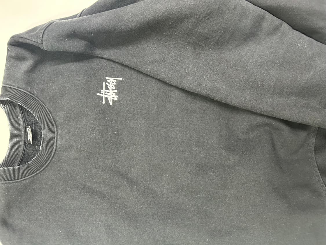 스투시 검정 맨투맨 상품이미지2