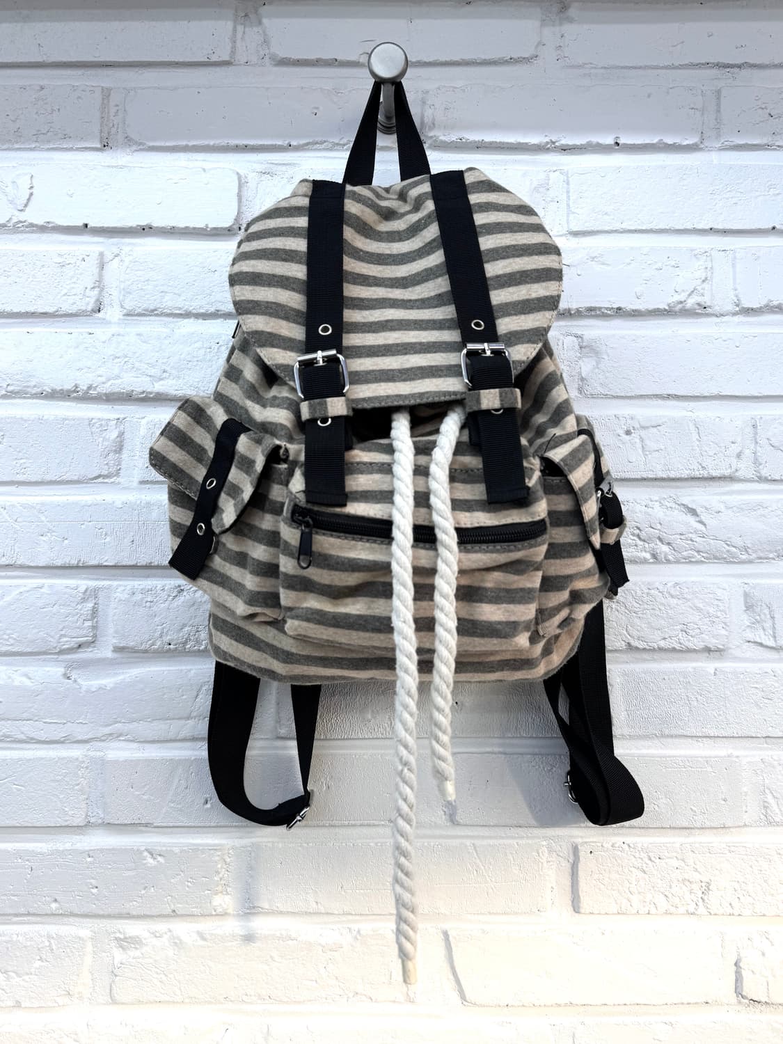 베이지 스트라이프 스트링백팩  상품이미지2