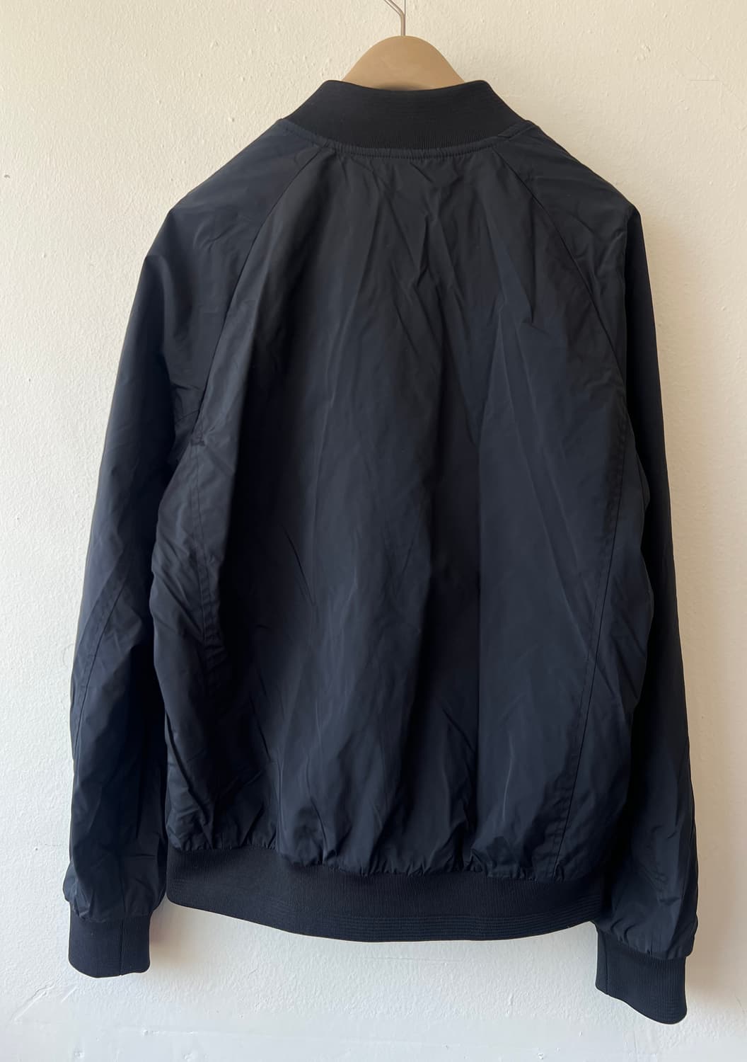 디스커버리 남성 블랙 블루종점퍼 신슐레이트 상품이미지8