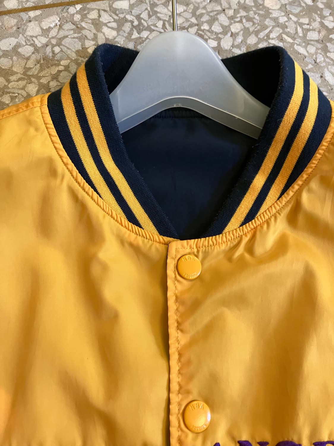 LA 레이커스 봄버 자켓 리버시블 XL 상품이미지3