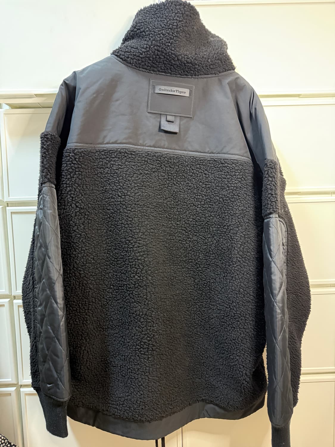 오니츠카타이거 아노락 후리스 L 상품이미지5