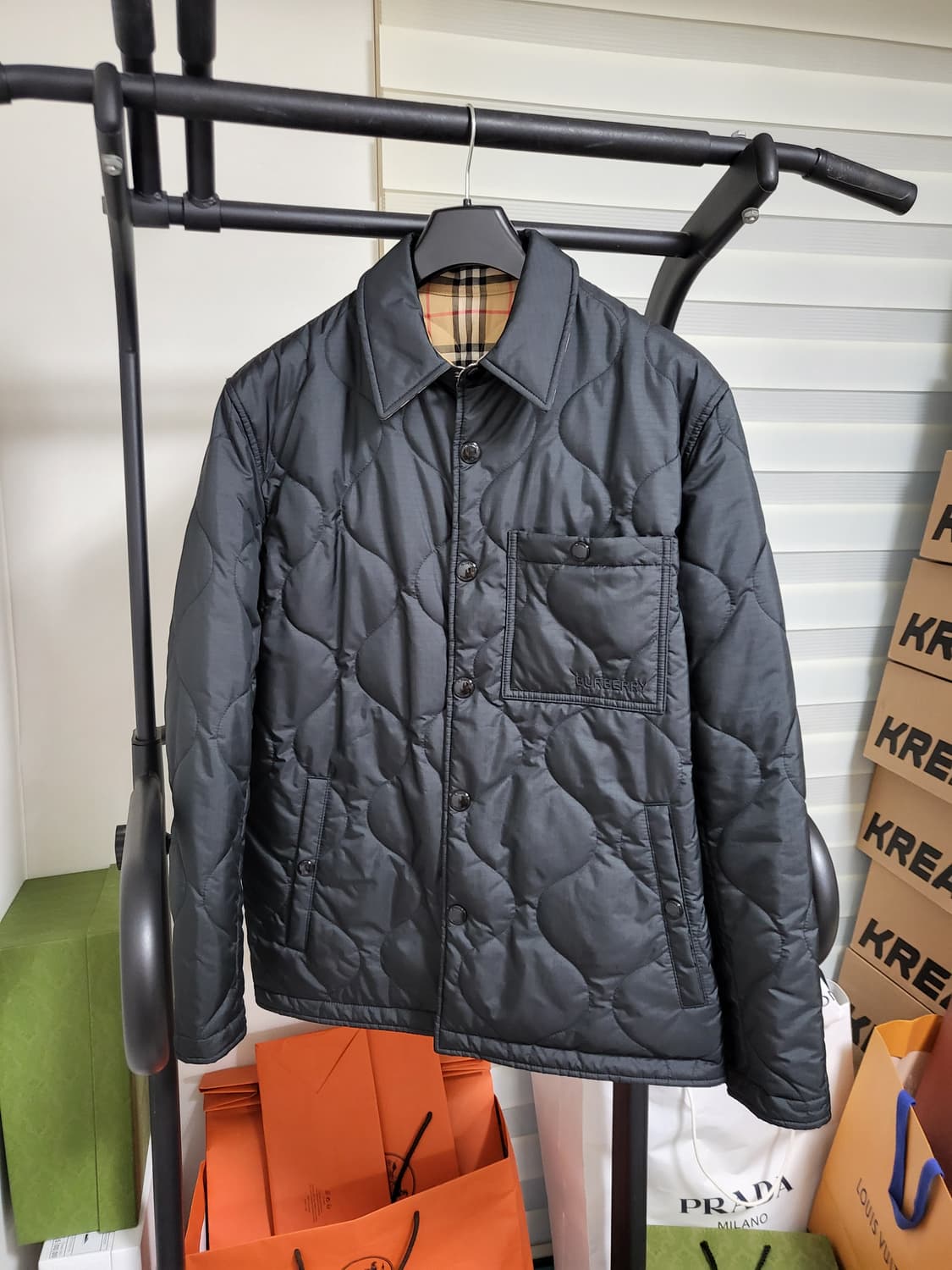 24SS 버버리 리버시블 체온조절 퀼팅자켓 m 상품이미지1