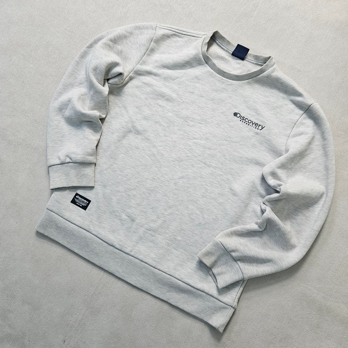 100 디스커버리 스몰로고 기모 맨투맨 0326Y 상품이미지1