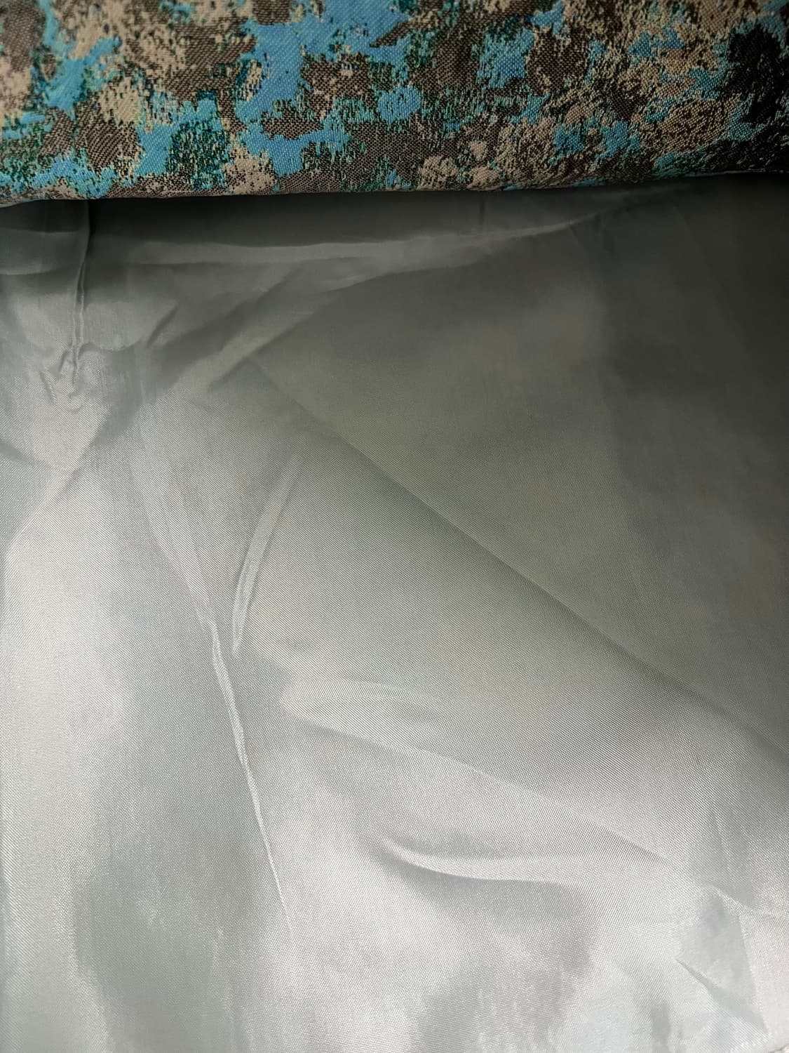 [새제품] deicy 데이시 자수 미디스커트  상품이미지4