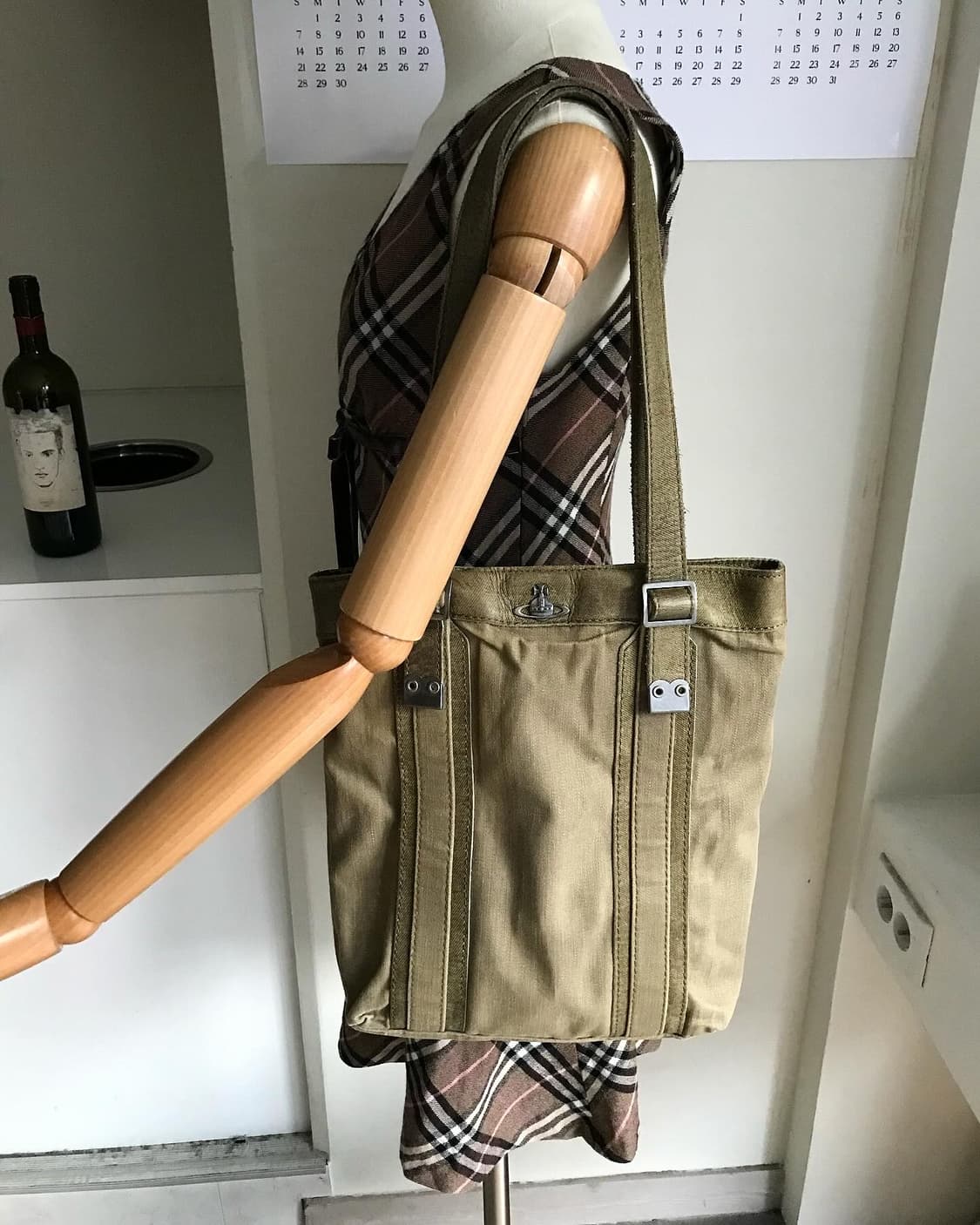 비비안웨스트우드 은장 빈티지 숄더백 가방 상품이미지8