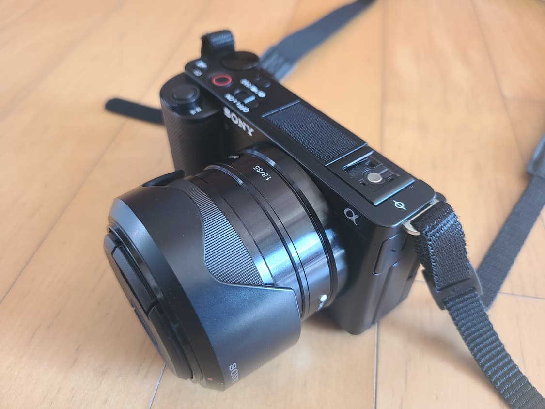 소니 zv-e10 + 35mm f1.8 단렌즈 (1천컷, 상태 양호) 상품이미지3