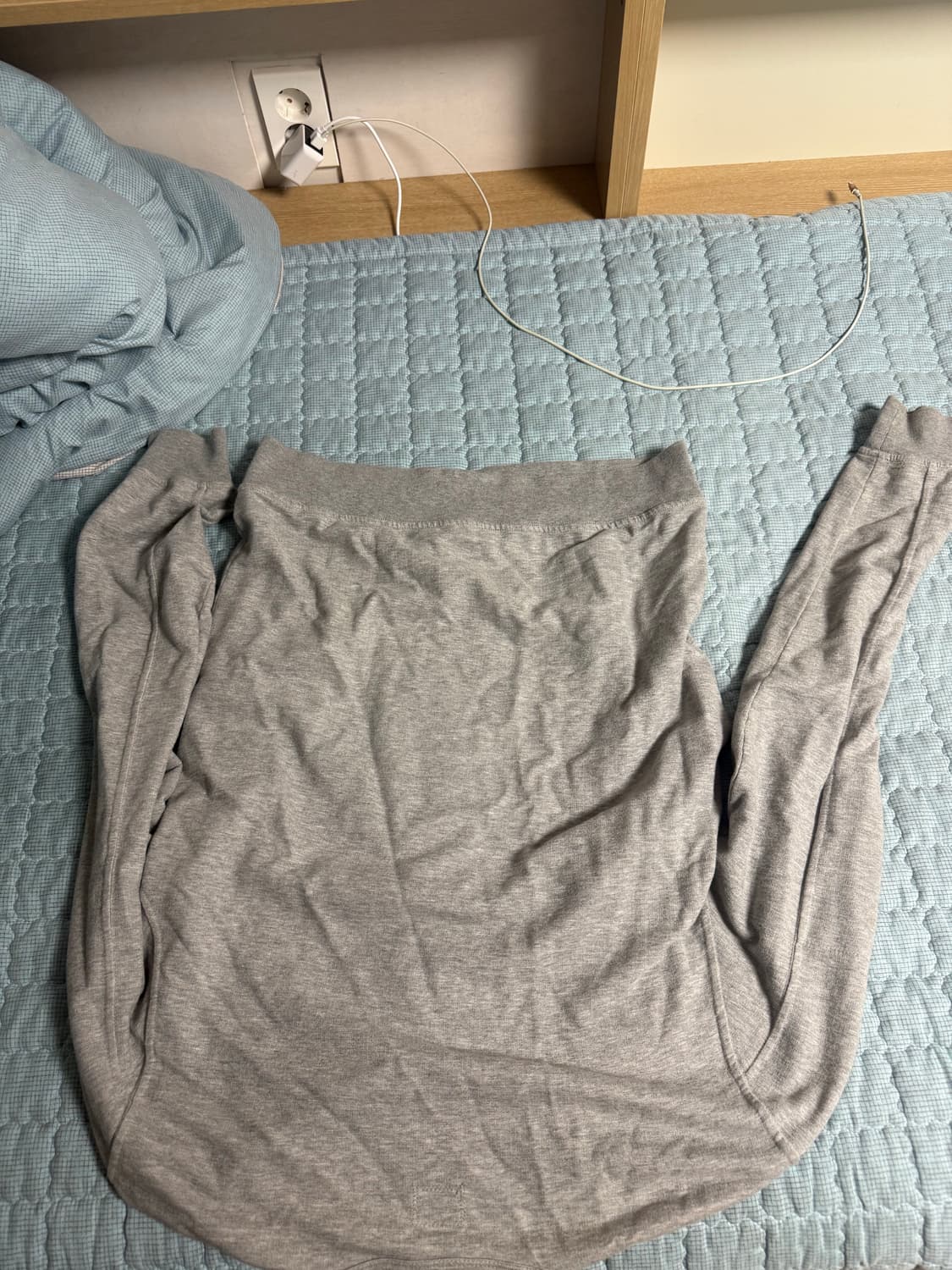 정품 C.p컴퍼니 렌즈 맨투맨 , 구찌 호랑이 반팔 상품이미지2