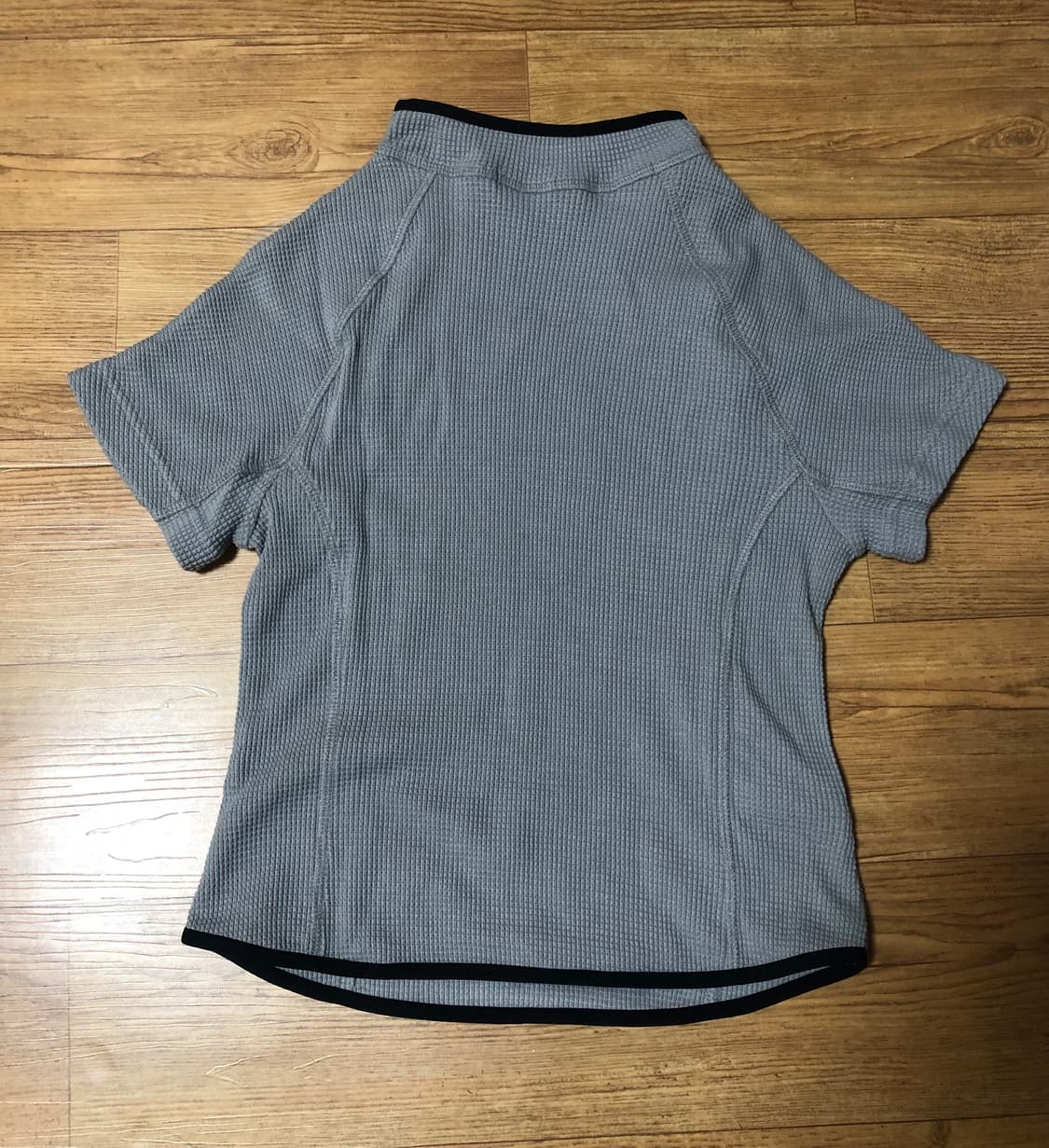 differentis디퍼런트이즈오케이 quarter zip croptop 상품이미지2
