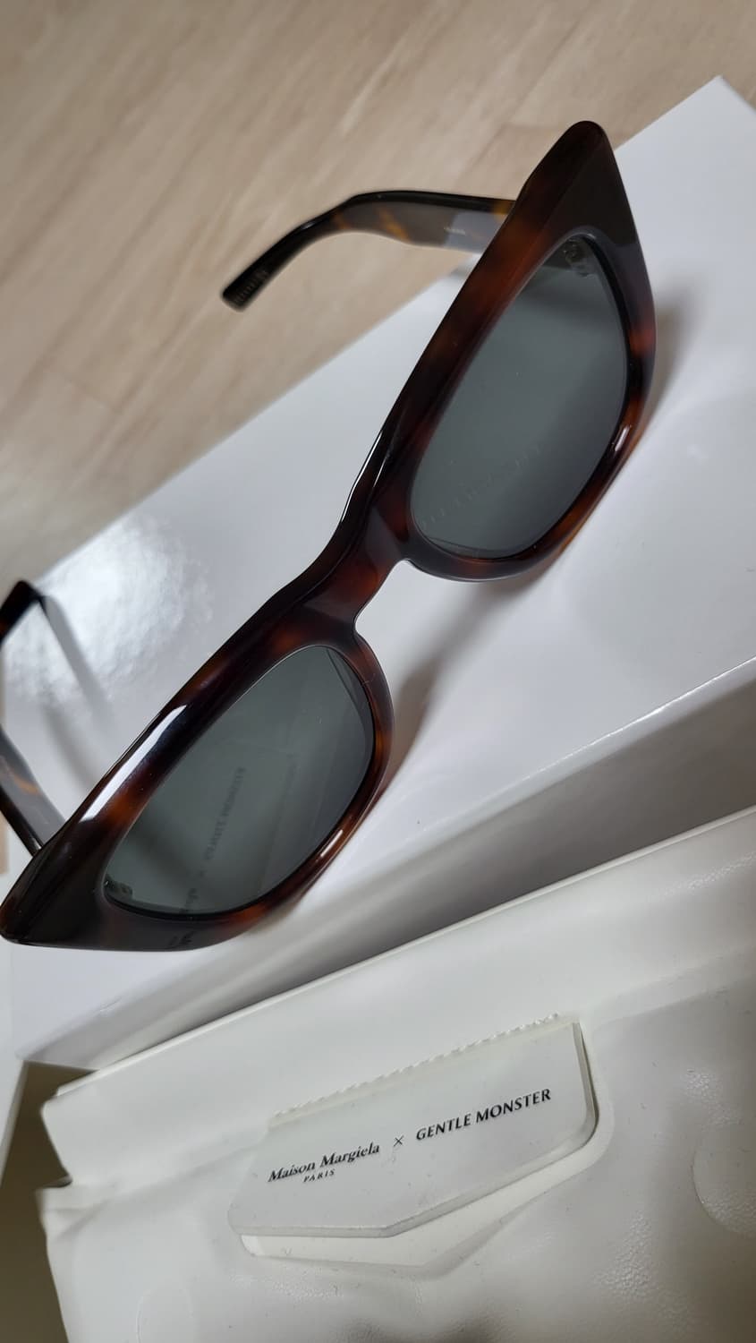 젠틀몬스터 x 마르지엘라 콜라보 mm008 새상품 호피 상품이미지9