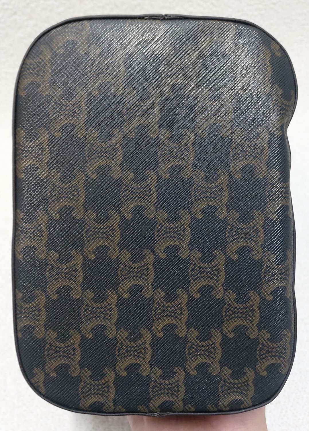 셀린느 트리옹프 버킷백 상품이미지3