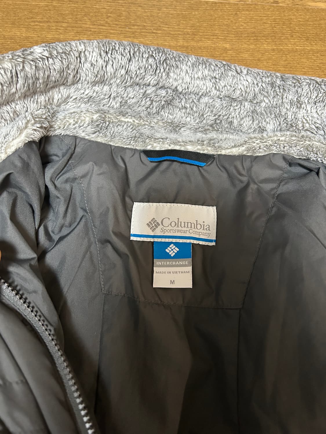 콜롬비아 경량패딩 상품이미지3