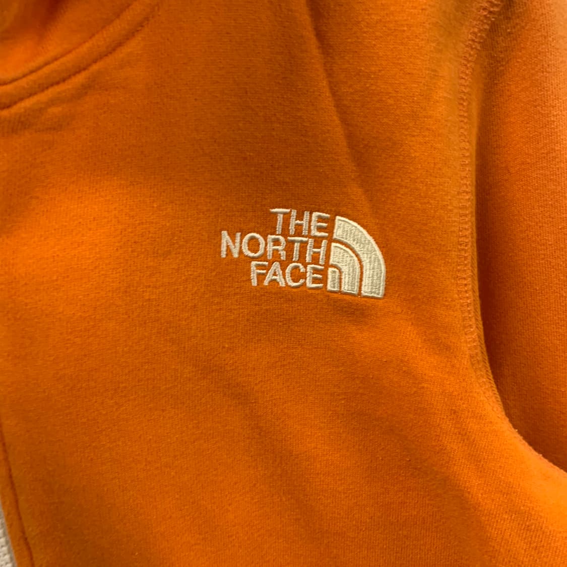 노스페이스 자수로고 오렌지 후드집업 상품이미지4