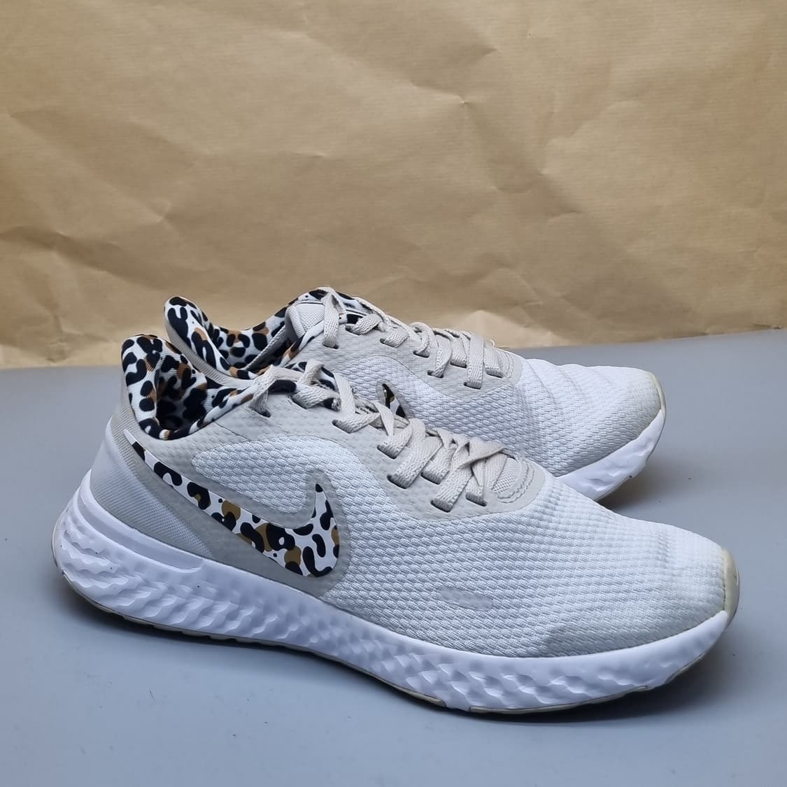 나이키 레볼루션5 여성런닝화230  상품이미지1