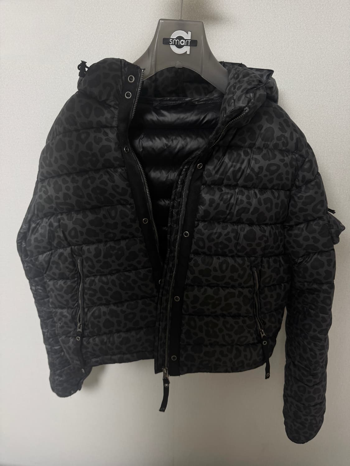 배드블러드 패딩 레오파드 badblood 상품이미지1