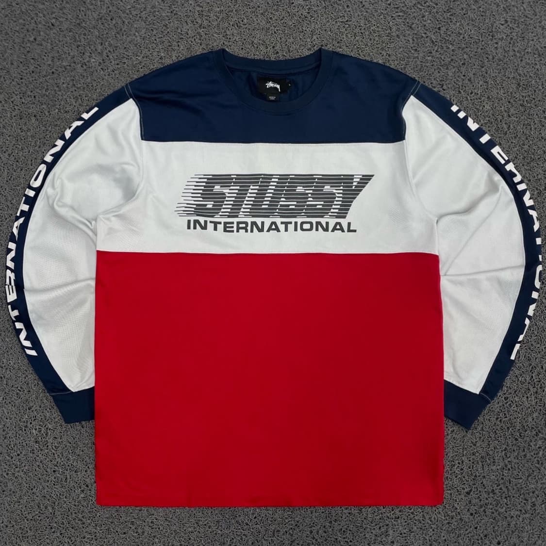 STUSSY  스투시 인터네셔널 로고 사이드라인 슬리브 상품이미지1