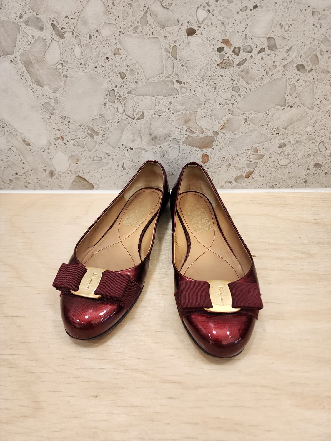 페라가모 바리나 페이던트 레드 4.5 상품이미지1