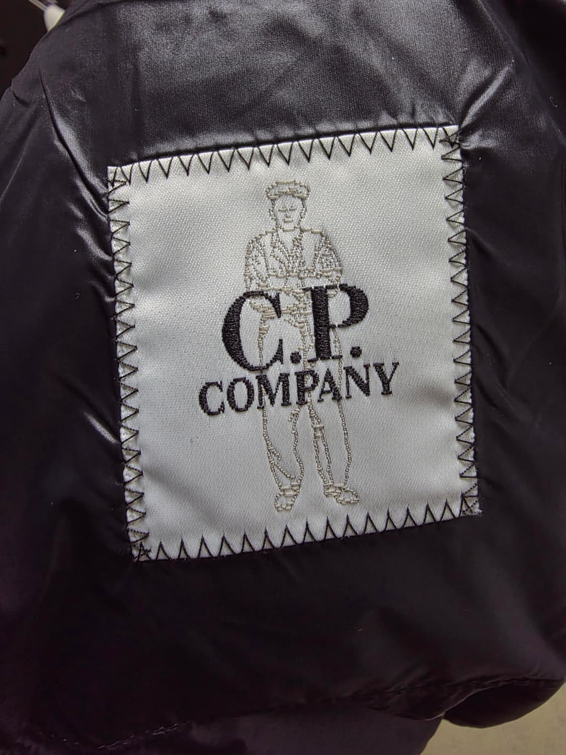 24FW) cp컴퍼니 디디쉘 dd쉘 패딩 상품이미지5