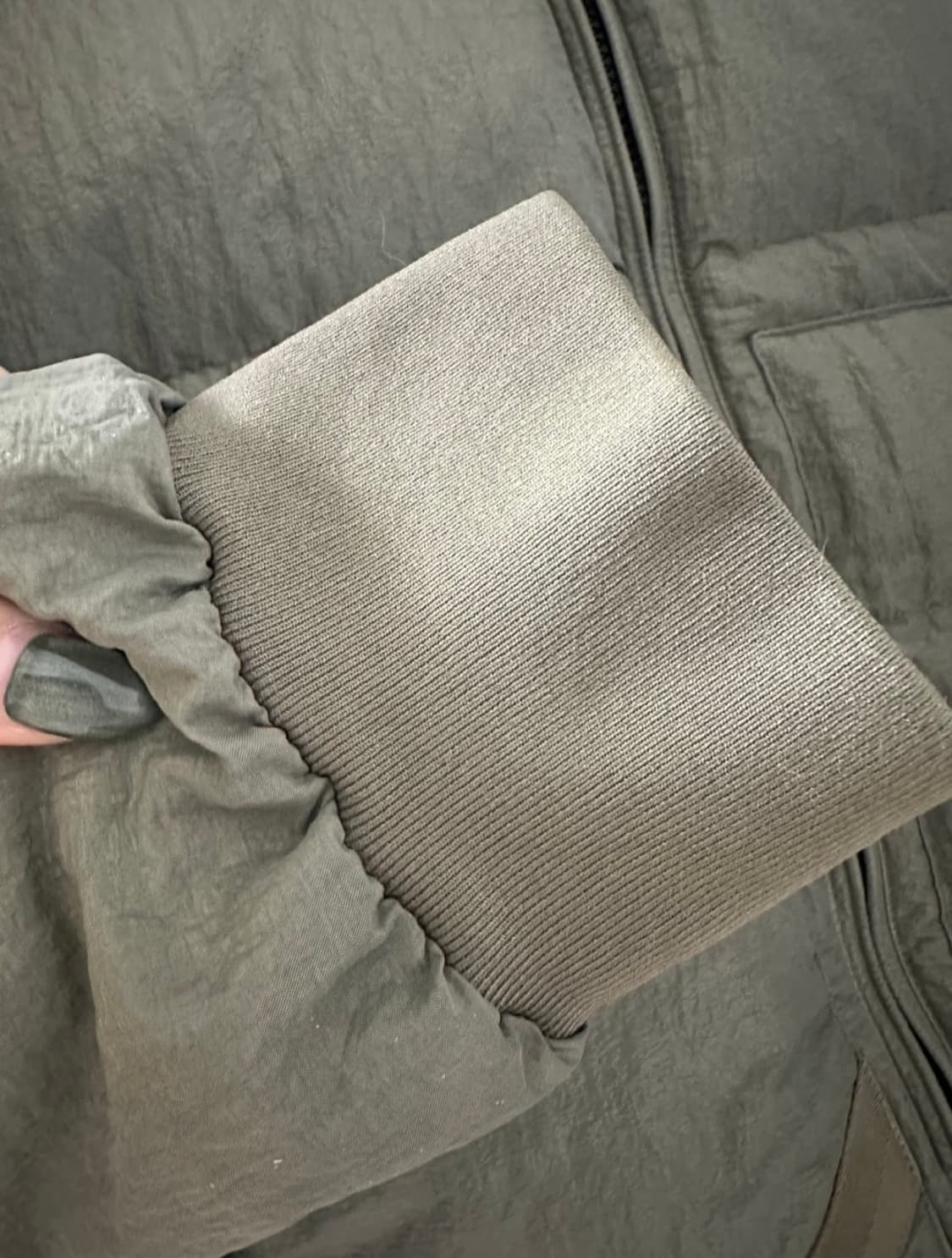 C.p company 올리브 패딩 상품이미지4