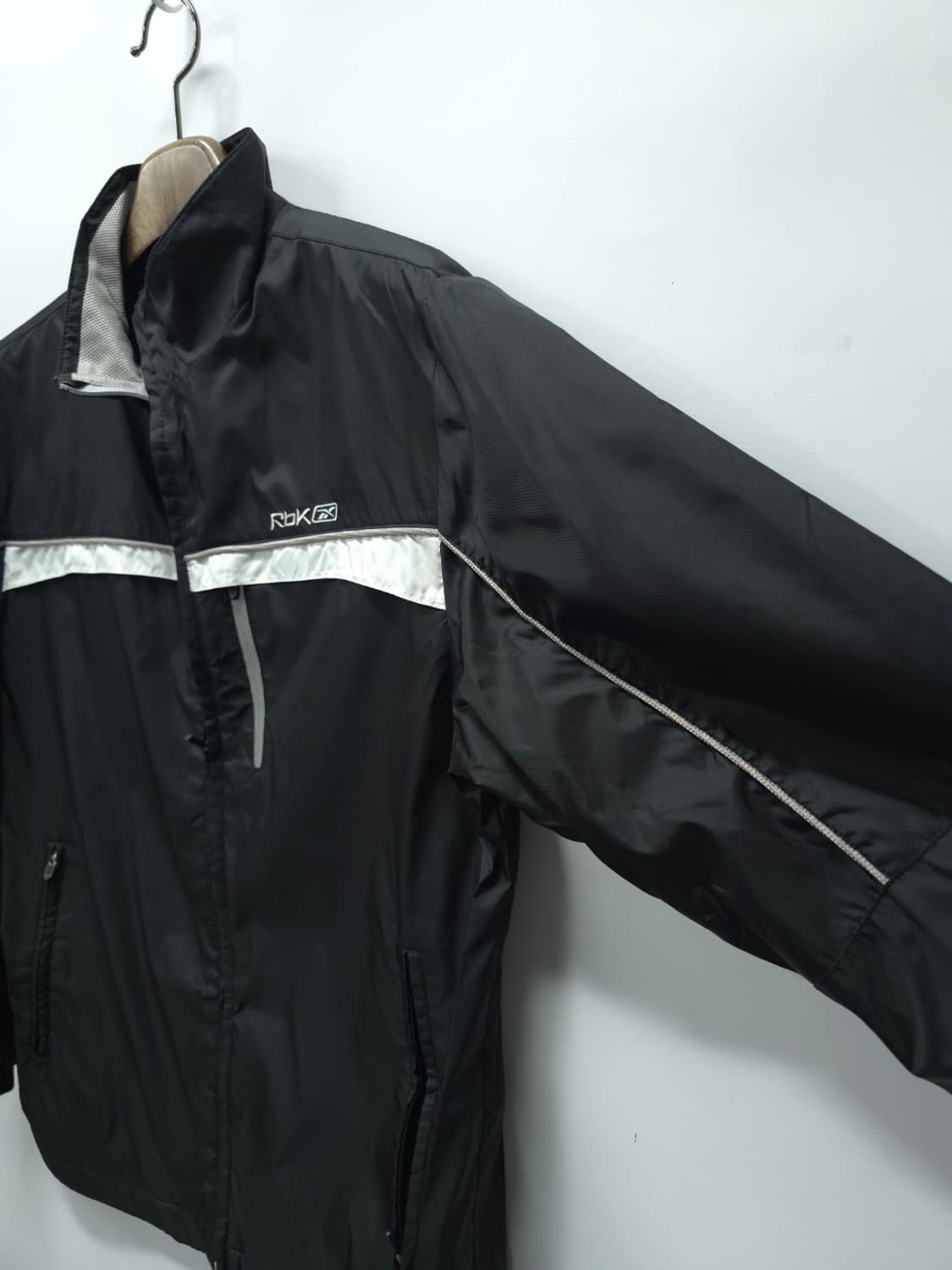 리복 RBK 블랙 바람막이 자켓 ( 남성95 ) 상품이미지7