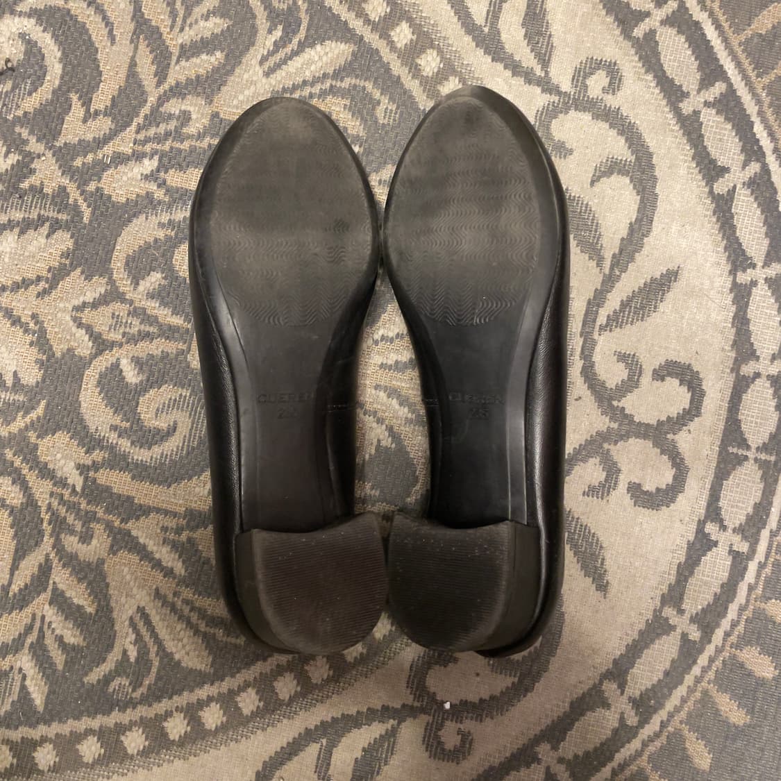 쿠에른 (우먼) 펌프스 블랙 구두   상품이미지7