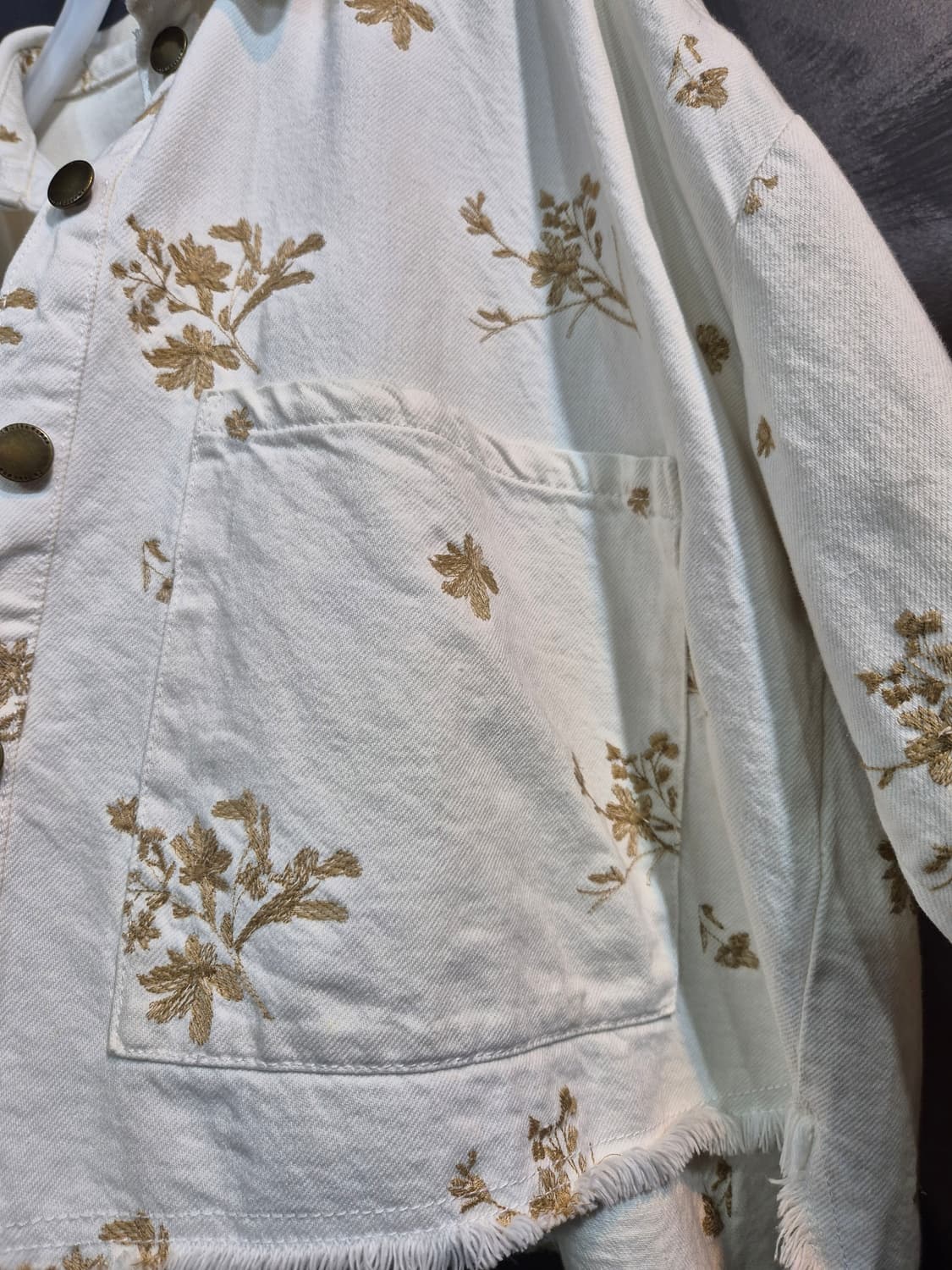 자라  자수  면데님 자켓  66 세탁완료 상품이미지4