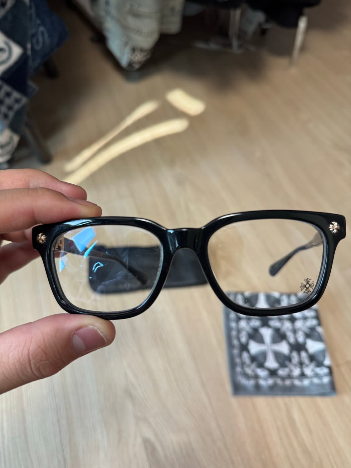 크롬하츠 안경 콕스 어커 블랙 18k 골드 플레이트 상품이미지5