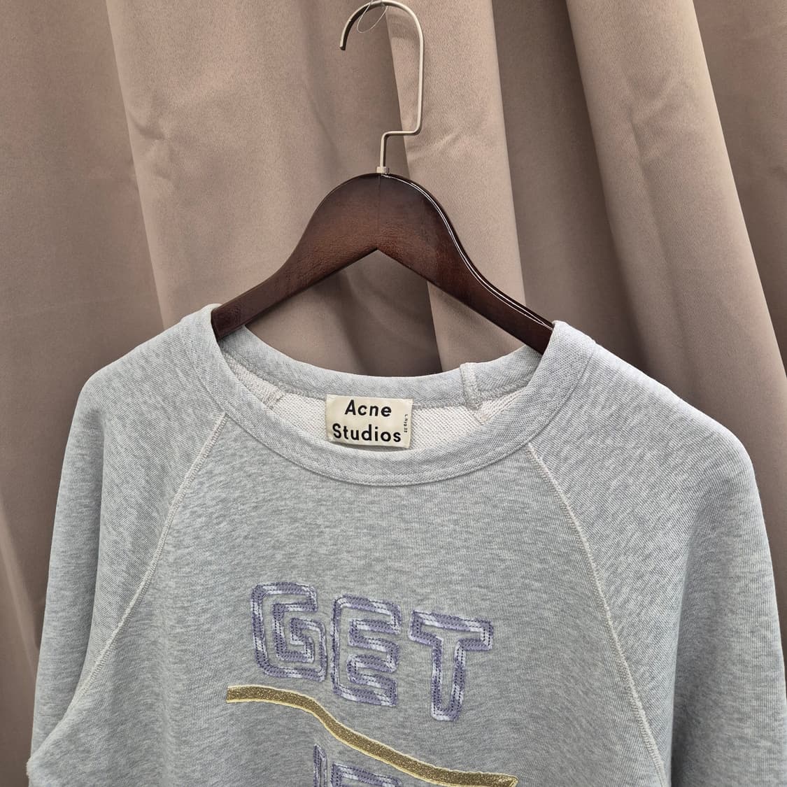 아크네 스튜디오 라운드 맨투맨 티 L 상품이미지2