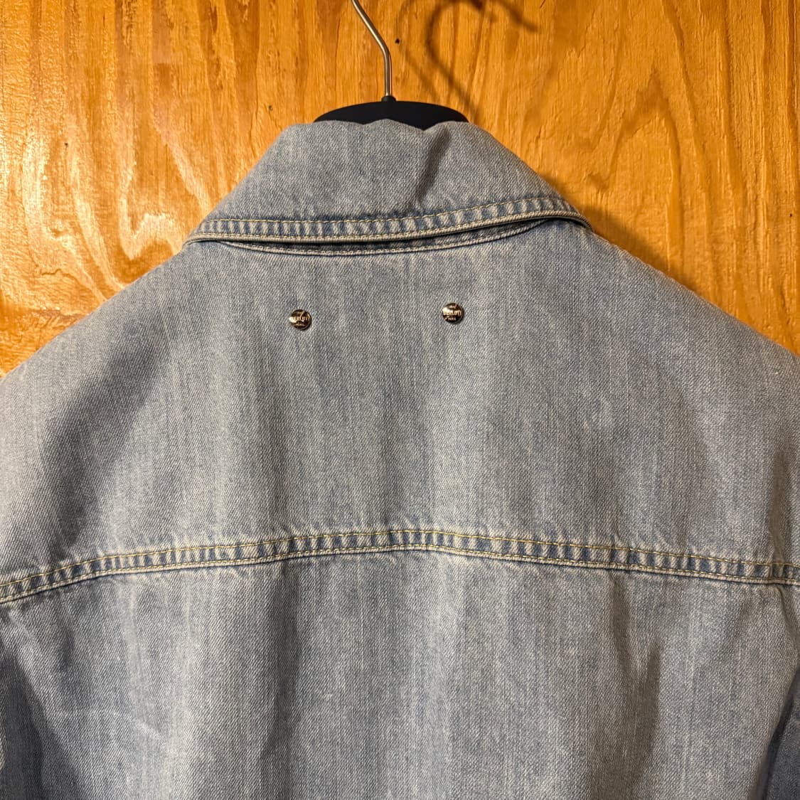 벨루티 24 S/S 데님(청) 셔츠 자켓 판매 합니다. 상품이미지10