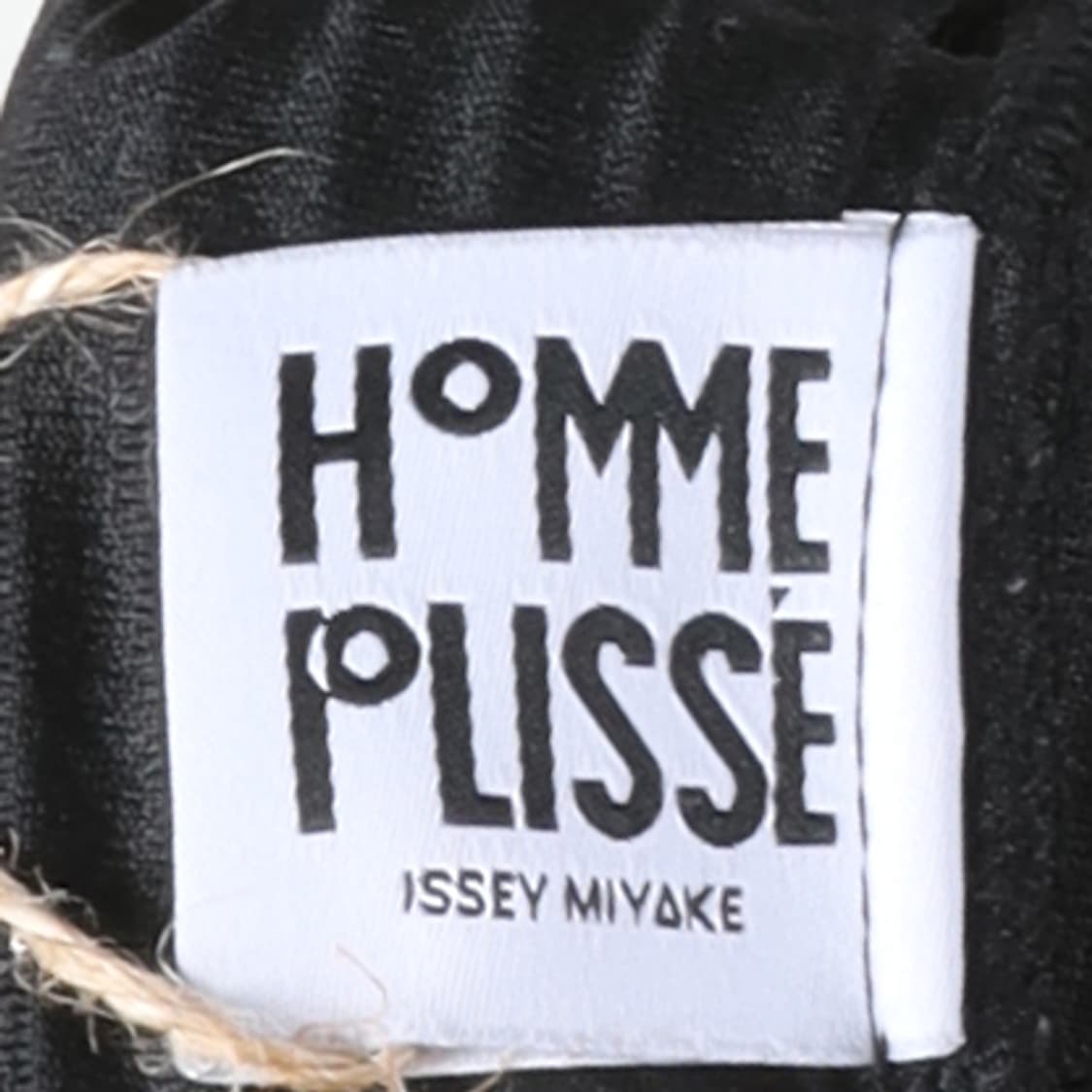 옴므 플리세 Homme Plisse Pleated Cardigan

 상품이미지7
