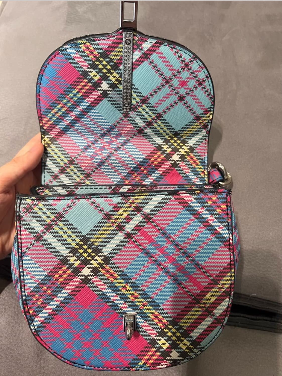 비비안웨스트우드 아카이브 orb 은장 체크 숄더백 상품이미지3